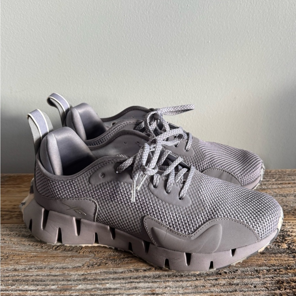 Used-Women Reebok Dynamica Zig-Size 10